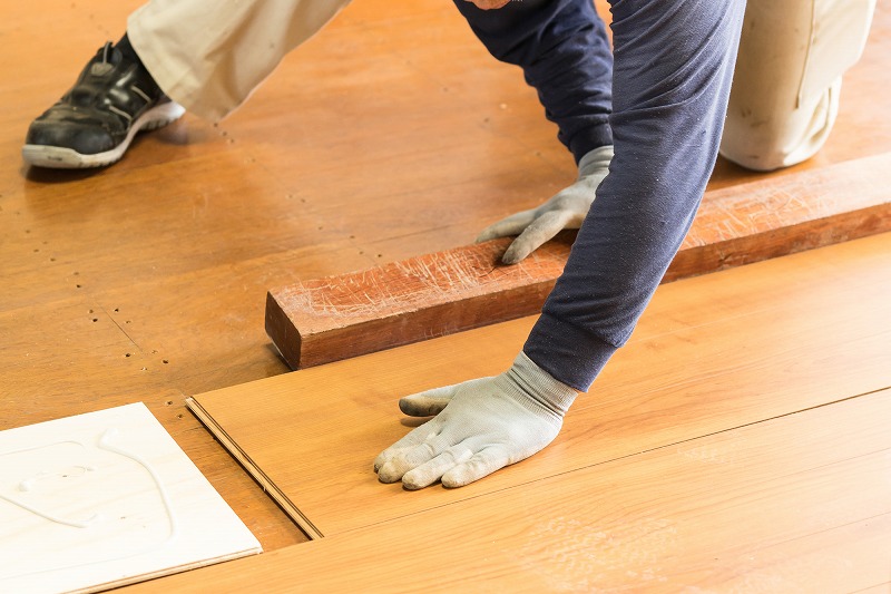 内装工事　床仕上げ　求人2